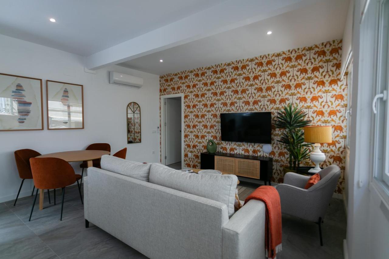 Lujoso Apartamento Con Piscina Compartida 1, Seville
